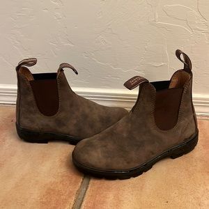 Blundstones Rustic Brown size US 7